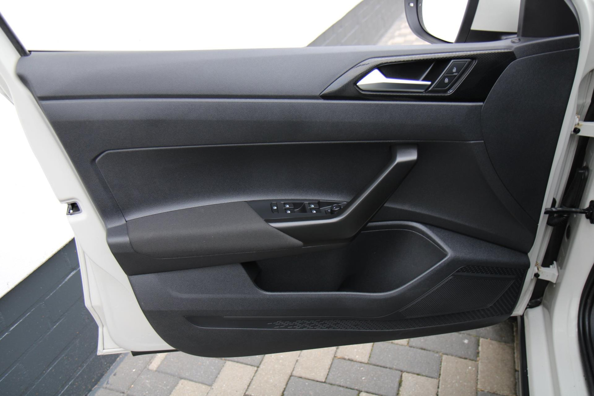47716254-44.jpg