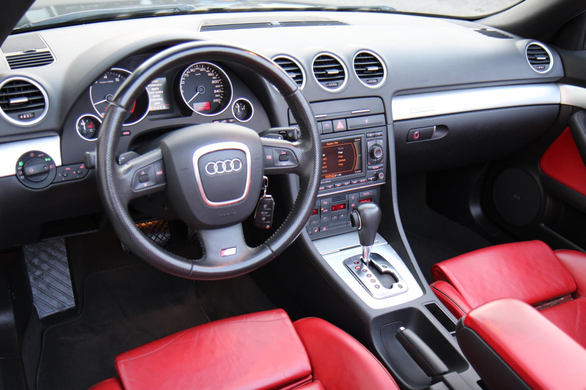 47767946-15.jpg
