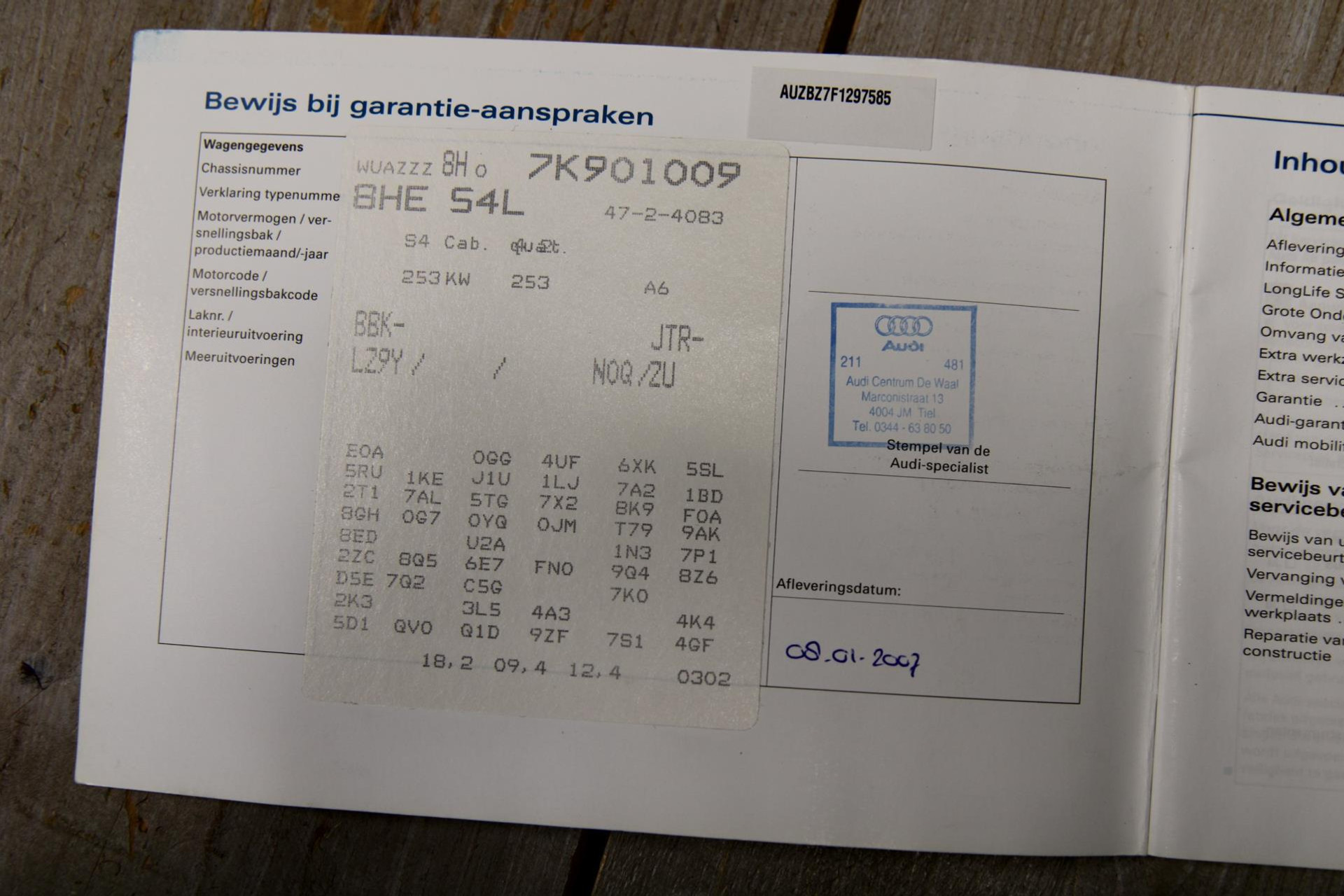 47767946-39.jpg