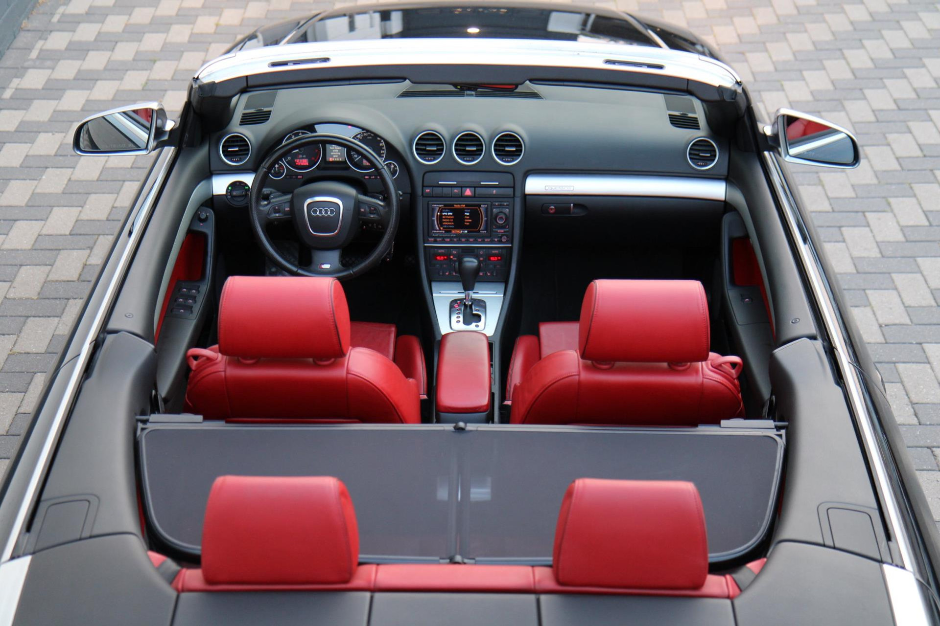 47767946-50.jpg