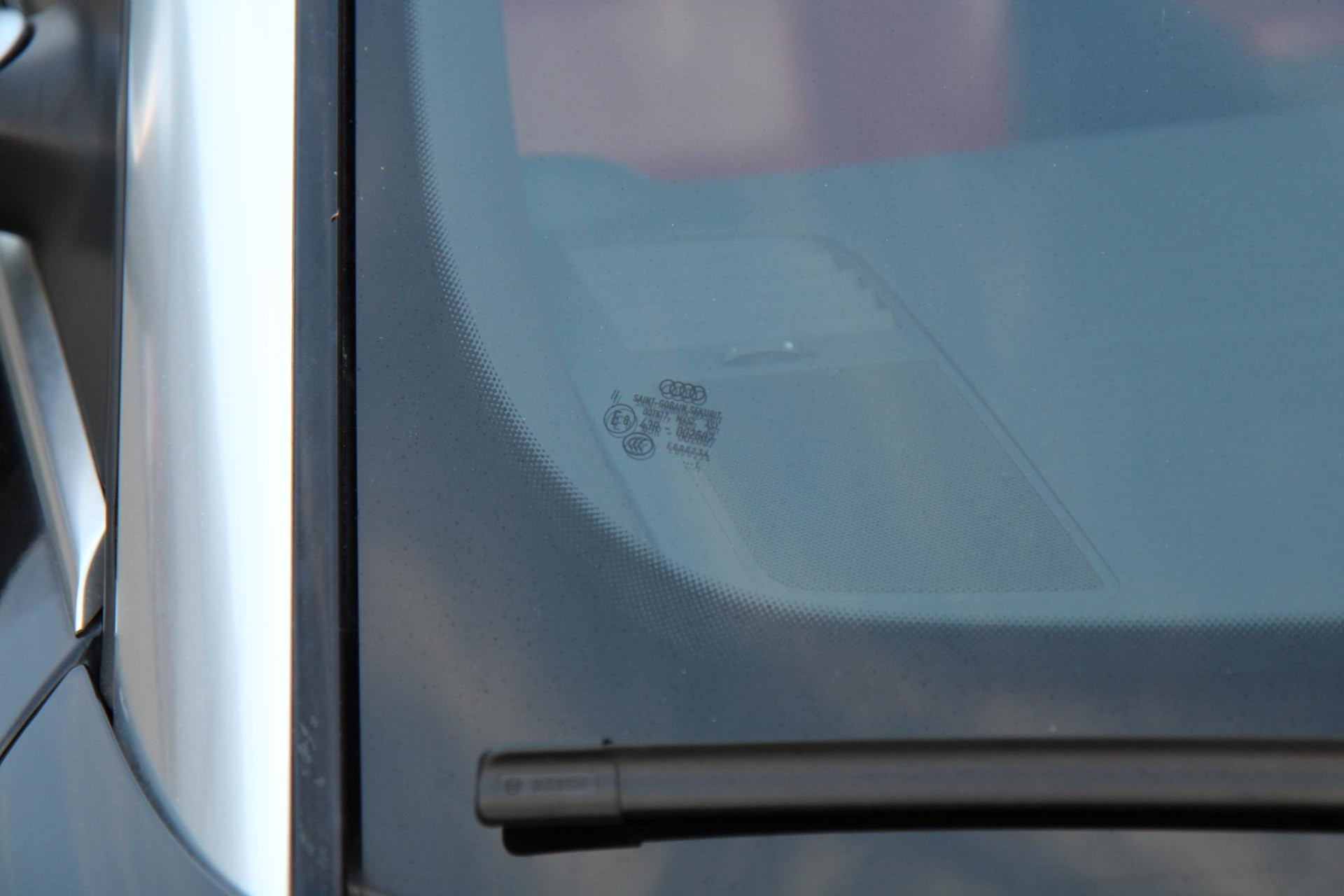 47767946-65.jpg