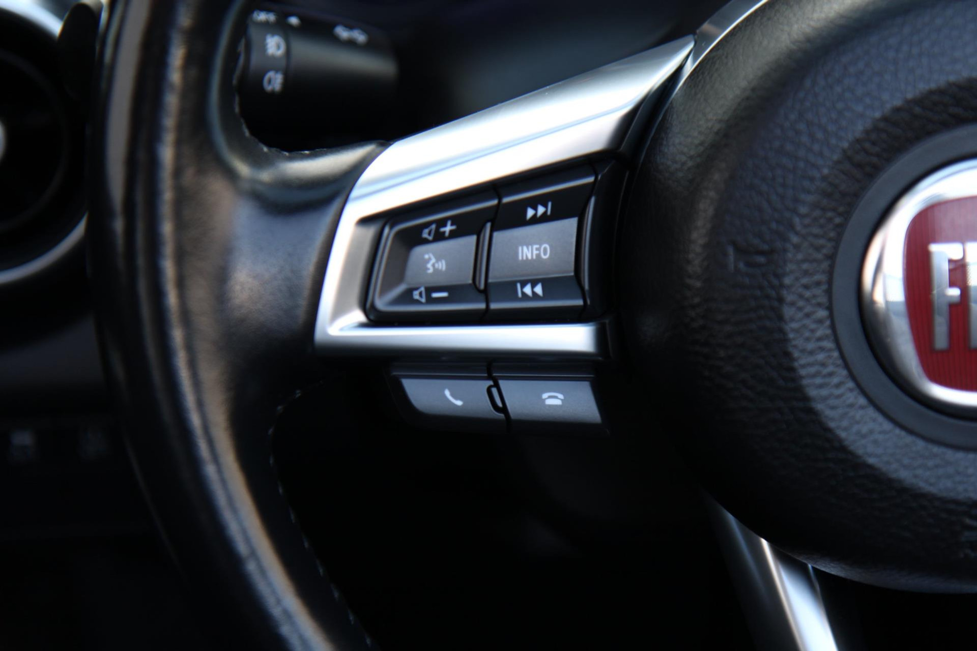 47768845-20.jpg