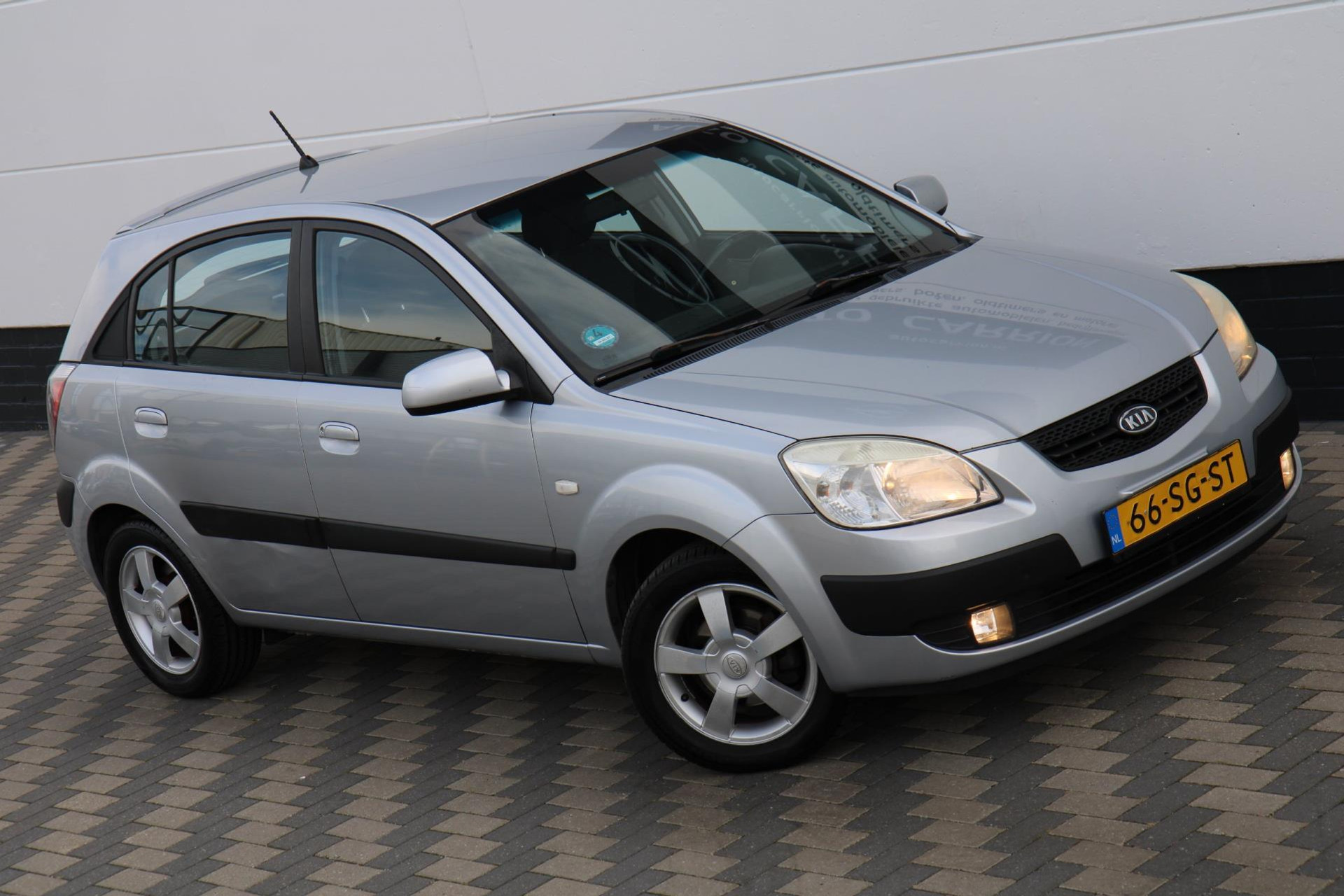 47920585-56.jpg