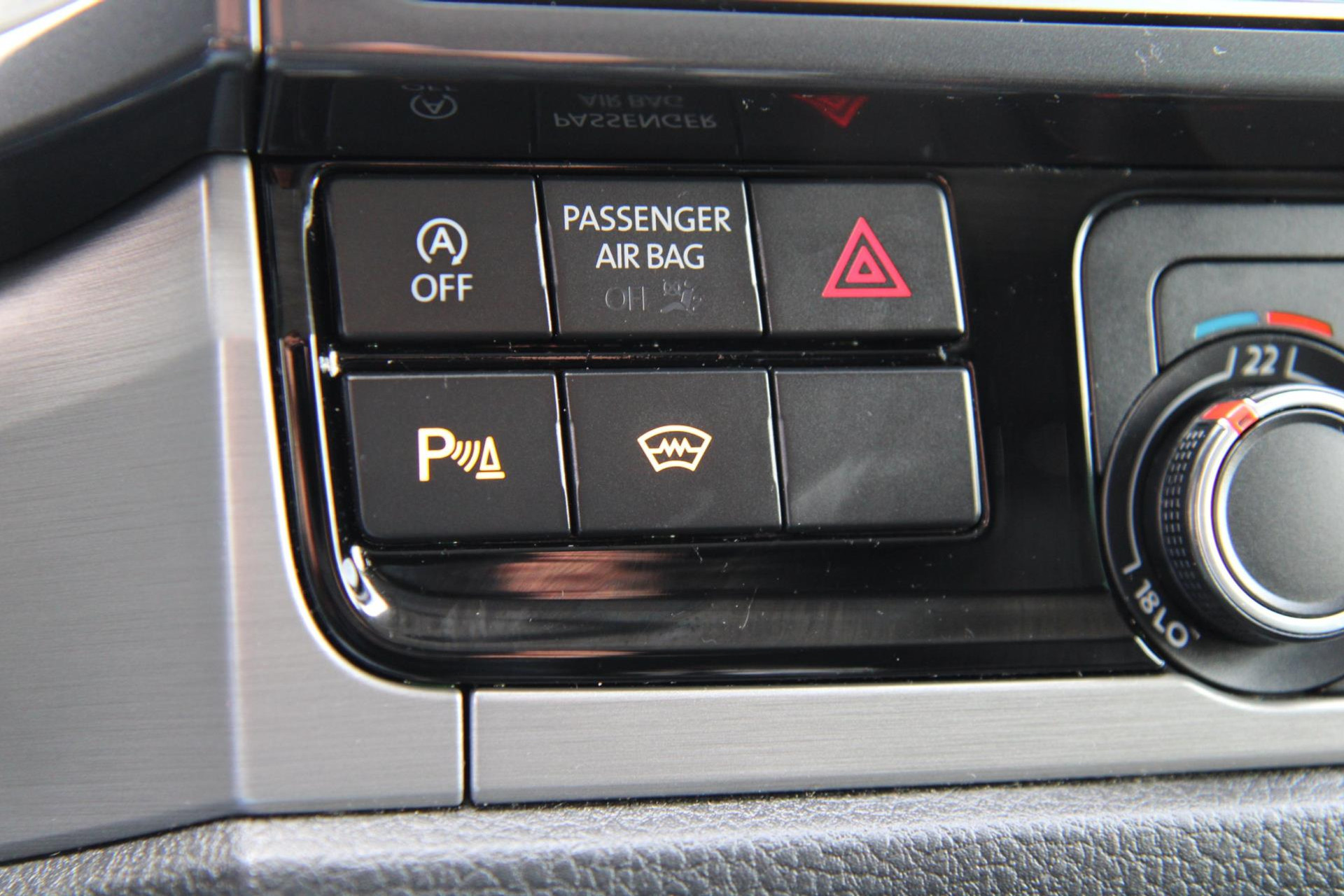 47950764-20.jpg