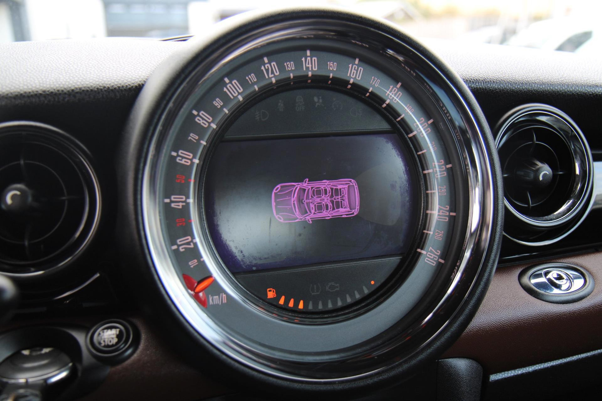 48305631-13.jpg
