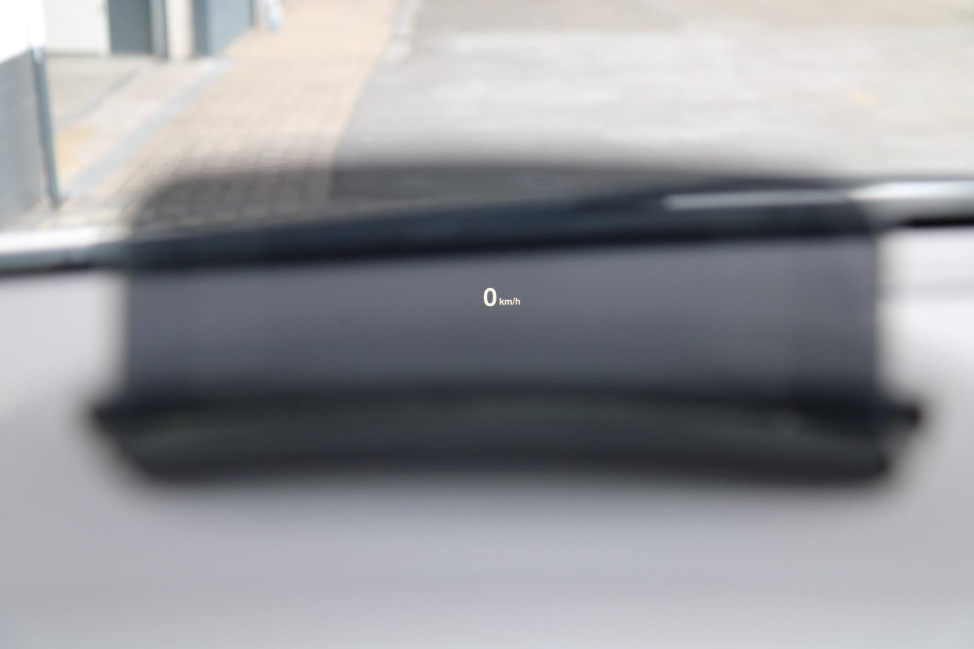 48378100-19.jpg