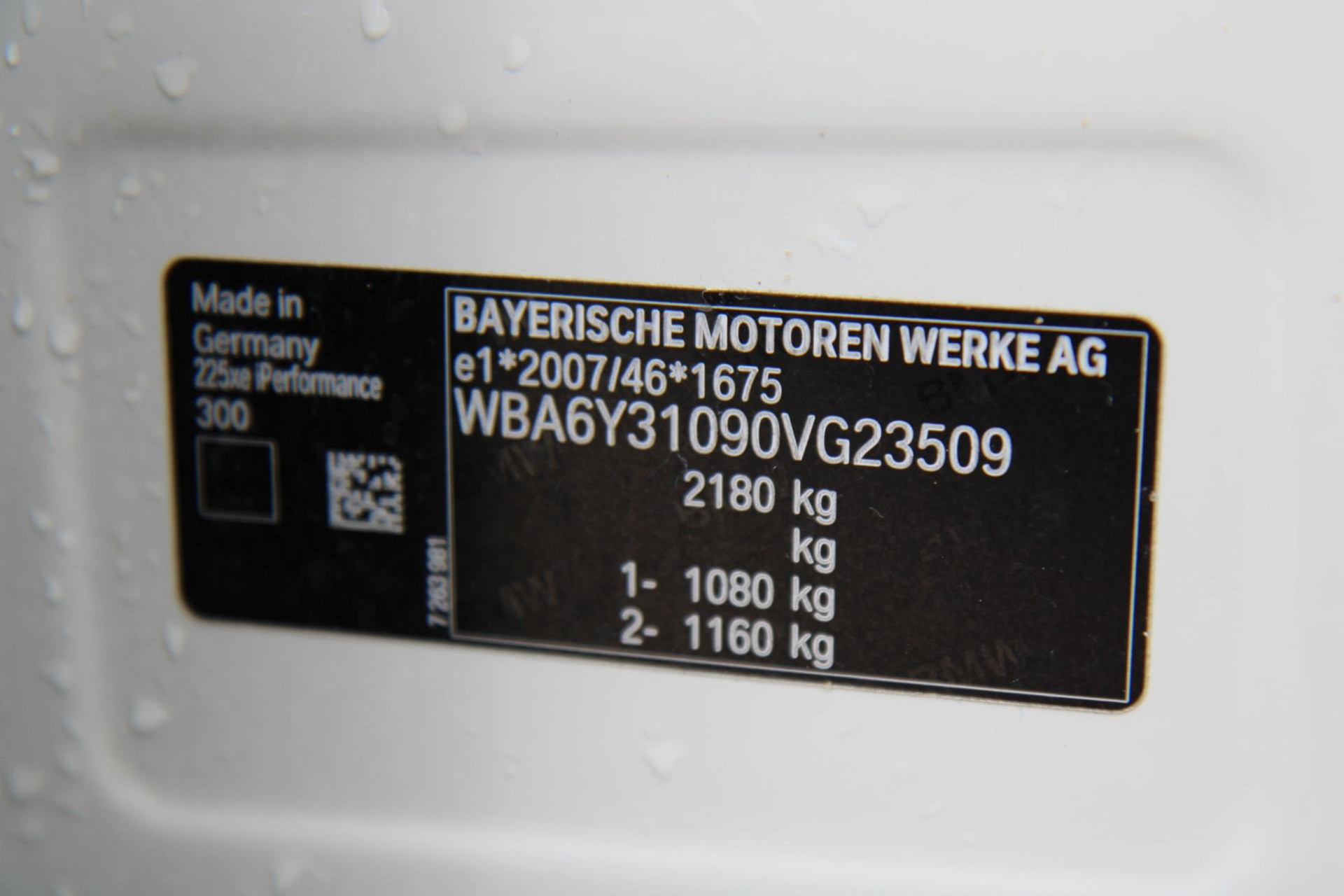 48378100-50.jpg