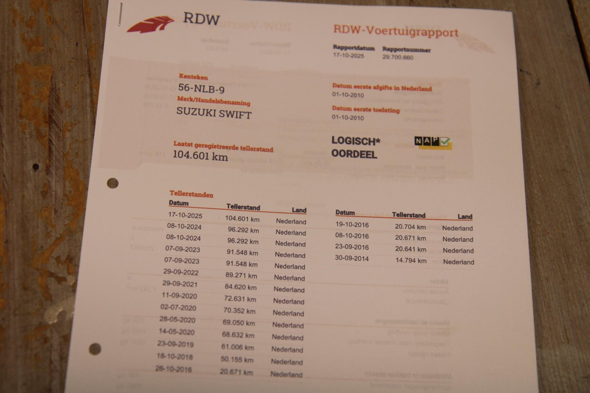 48513928-21.jpg