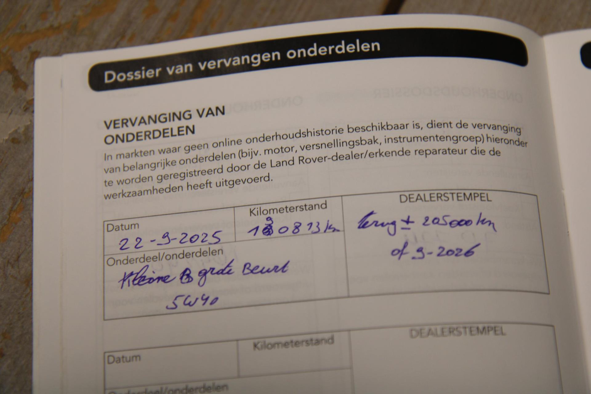 48625420-41.jpg