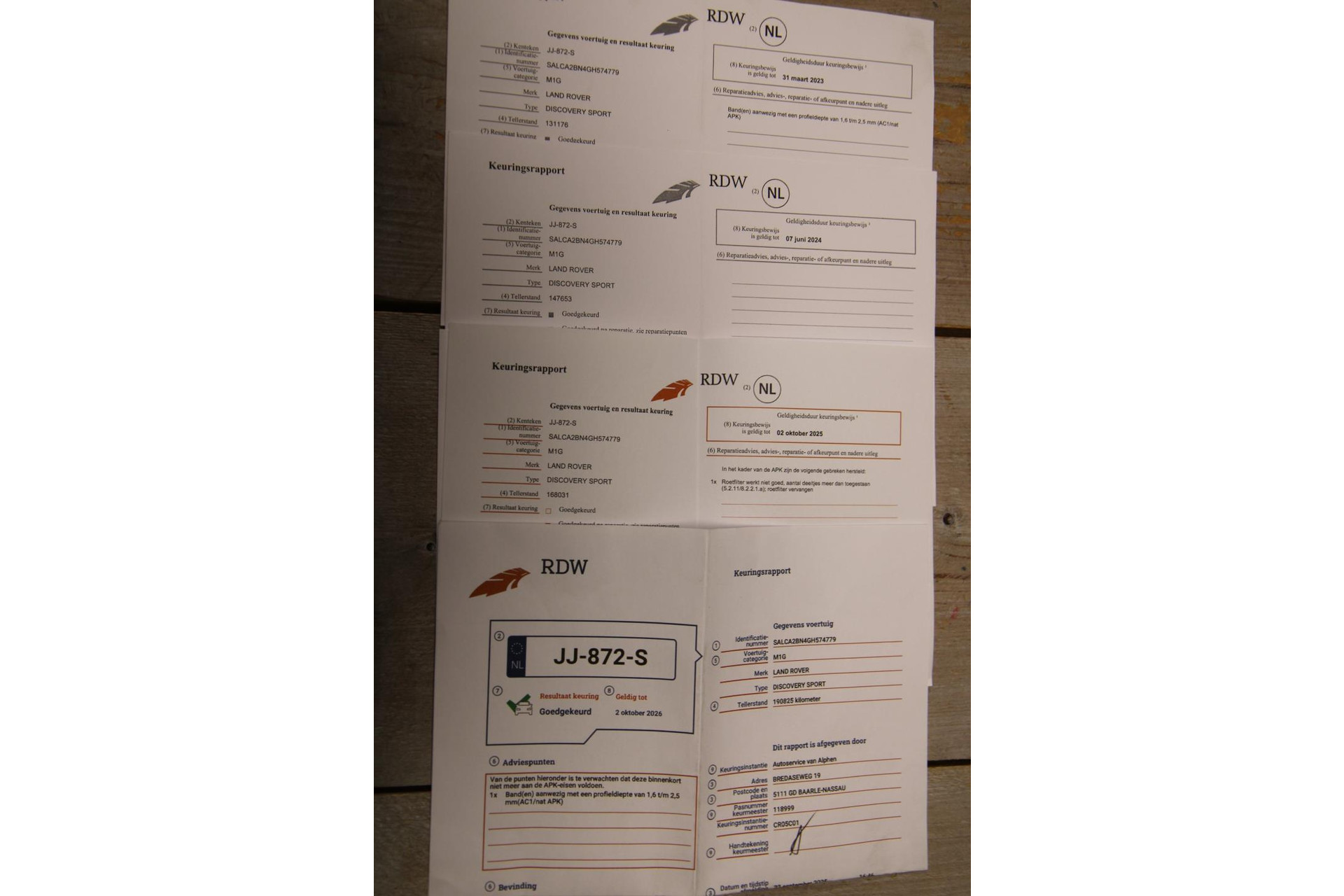 48625420-42.jpg