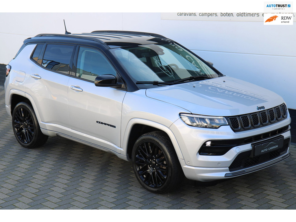 52595455-74.jpg